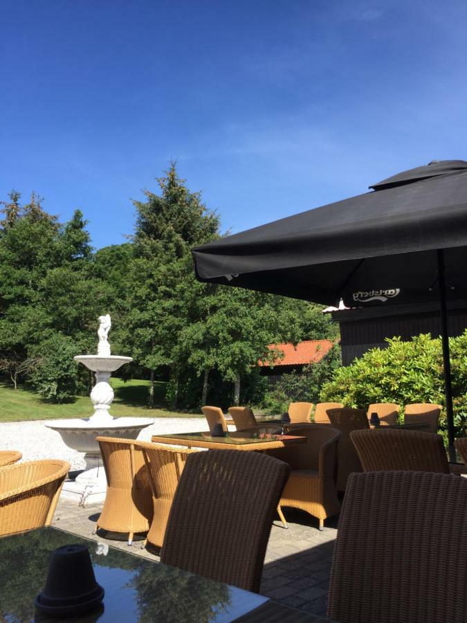 Hotel Laasby Kro Låsby Eksteriør billede
